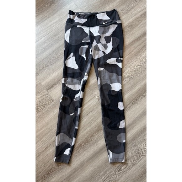 Nike Dri-FIT Legend Women's Small Running Training Camo Print Leggings - Picture 1 of 10